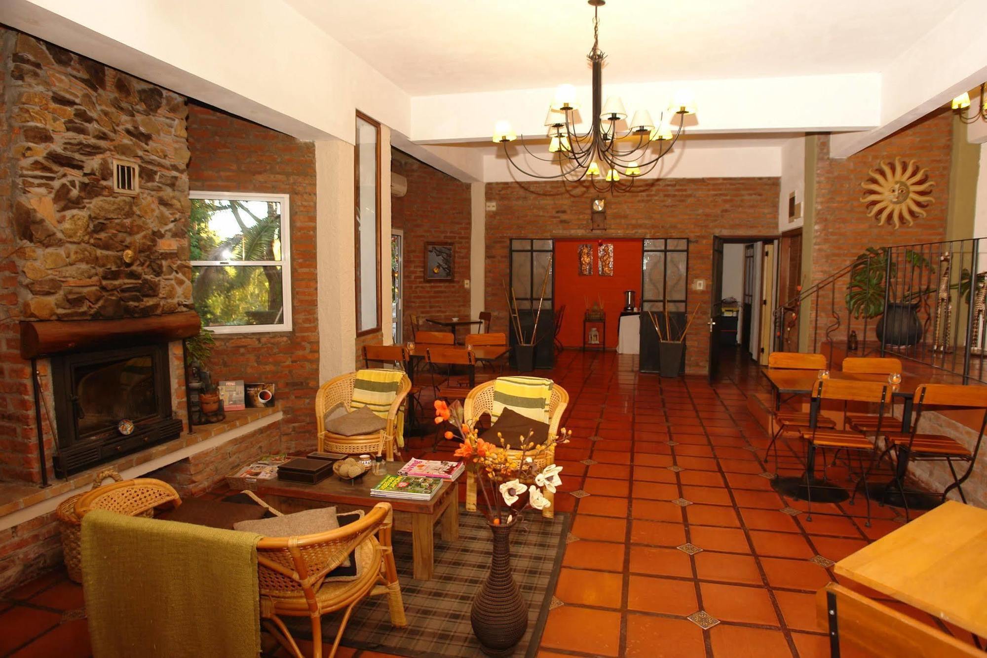 Posada Del Bosque Colonia del Sacramento Esterno foto